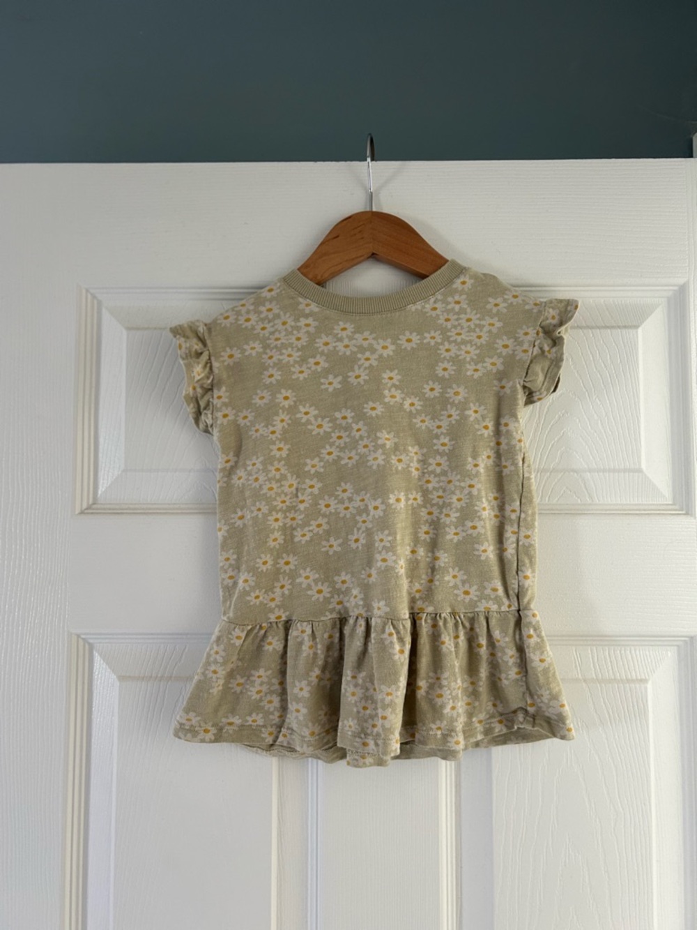 Girls' Floral Ruffle Peplum Top green - Cream Daisy